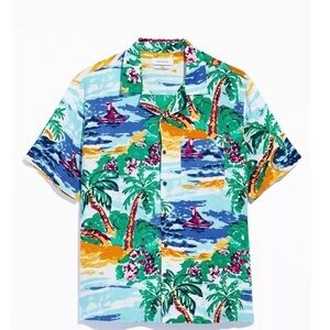 UO Painted Paradise Rayon Short Sleeve Button-Down Shirt